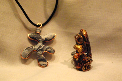 bague_pendentif_fimo_metal.jpg bague_pendentif_fimo_metal.jpg
