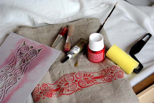 peinture_tissu_liquide.jpg peinture_tissu_liquide.jpg