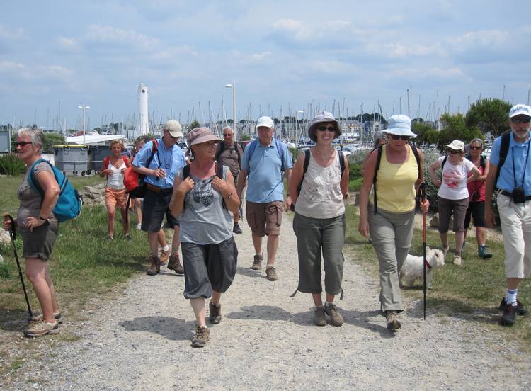 groupe_marcheurs.jpg groupe_marcheurs.jpg