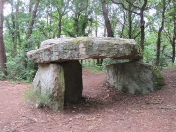 dolmen.jpg